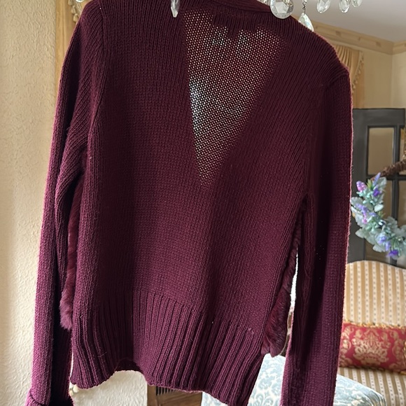 Wine colored rabbit fur sweater size large - Picture 4 of 5